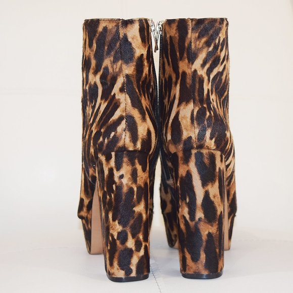 SOLD / Vince Camuto Leopard Calf Hair Platform Bootie  / Size 8M - Picture 7 of 10